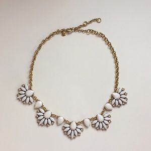 Statement necklace